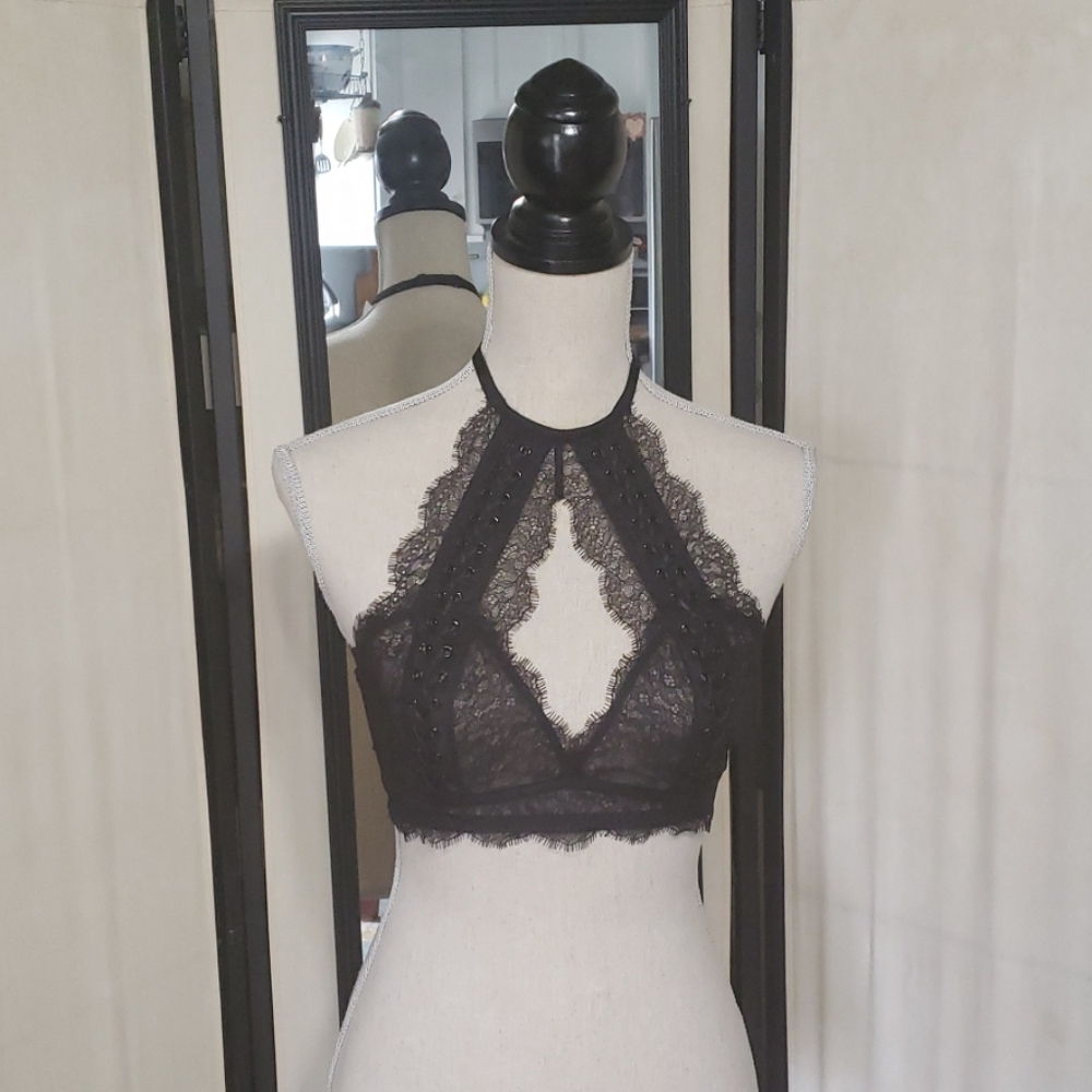 VS LACE HALTER BRALETTE L